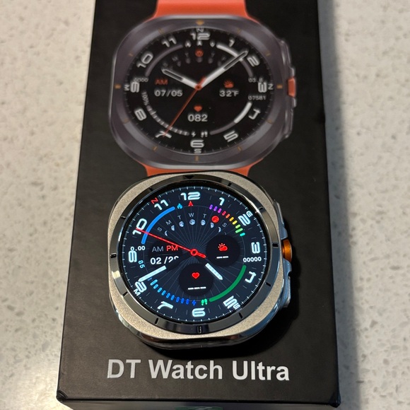 Smartwatch - Silver - Picture 1 of 10